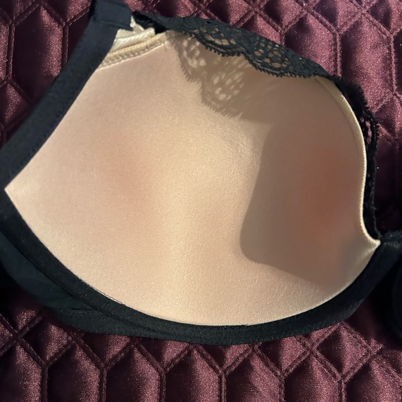 Black and cream lace padded bra size 38DD - Picture 3 of 3